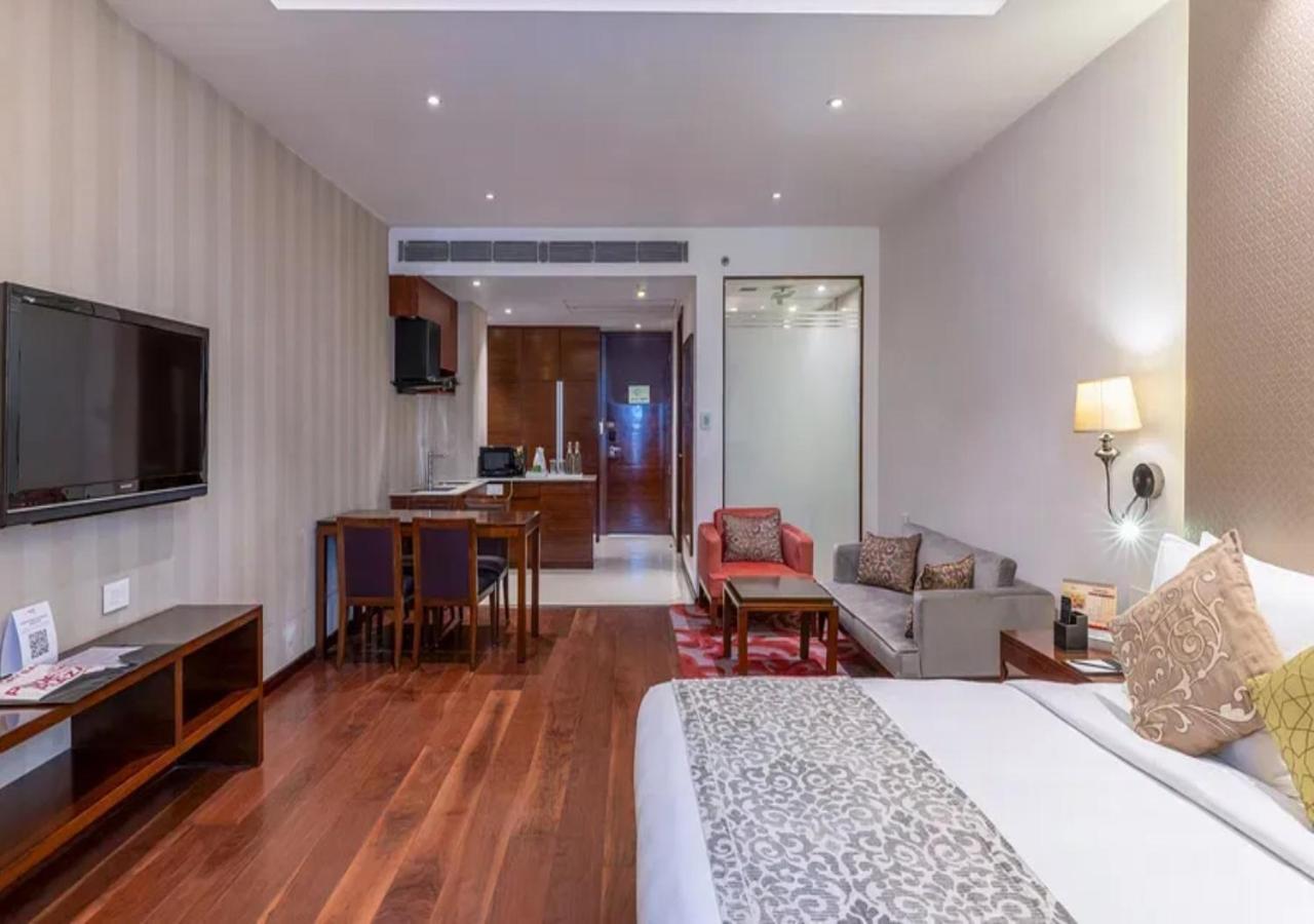 Hotel O Cean Suites Near Igi Airport New Delhi Eksteriør bilde